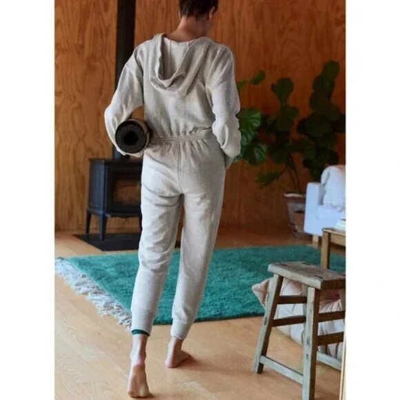 NWT$148 FP Movement x Hatch Warm Up Sweat Jumpsuit Heather Gray MEDIUM MATERNITY - Picture 2 of 6